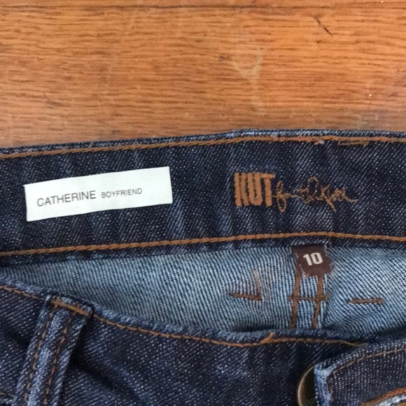 Kut from the Kloth Catherine boyfriend jeans - Picture 2 of 5